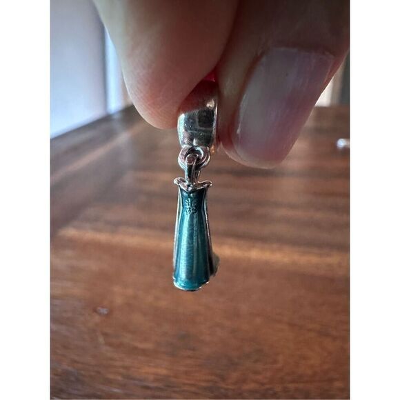 Pandora Elsa dress dangle charm - Picture 2 of 7